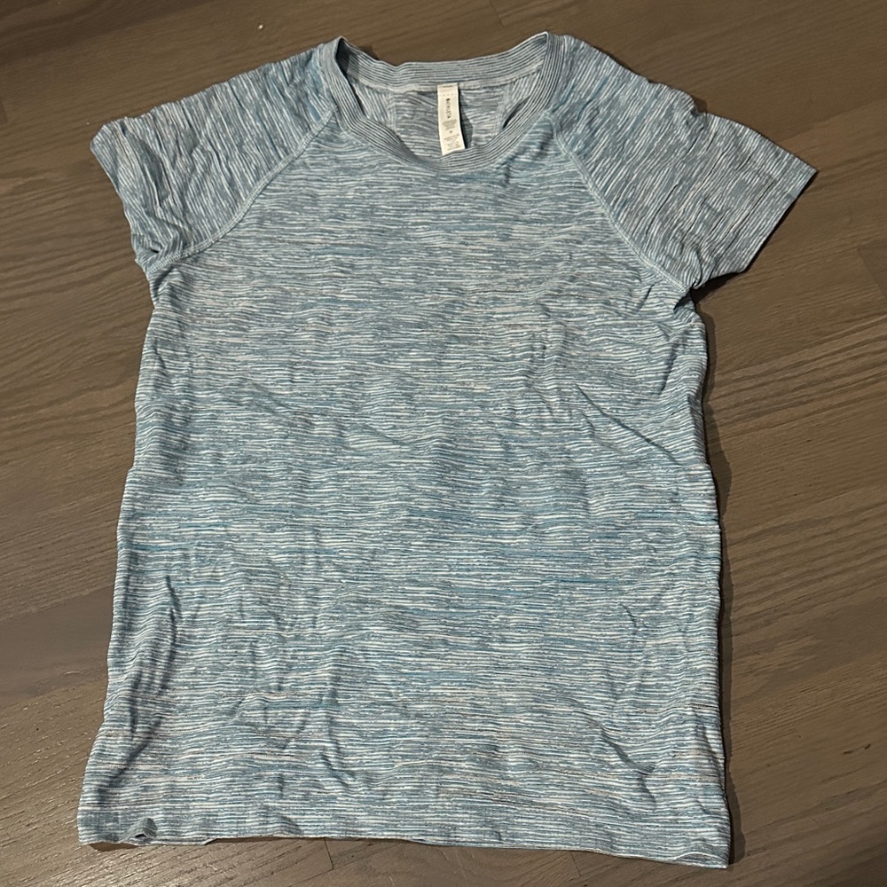 Athleta Momentum Blue Heather Short Sleeve Tee